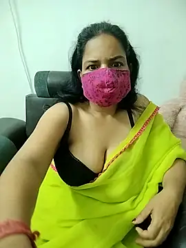 Snapshot of Rashilii_Bhabi chatting on April 2026 04:35:01 PM Rashilii Bhabi online show from April 2026 04:35:01 PM