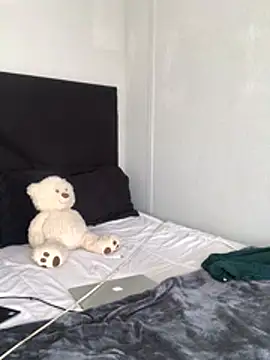 queenpalky online show from March 2026 01:44:01 PM