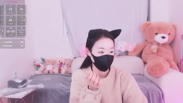 Snapshot of sexyjoy95 chatting on May 2026 10:51:02 AM sexyjoy95 online show from May 2026 10:51:02 AM