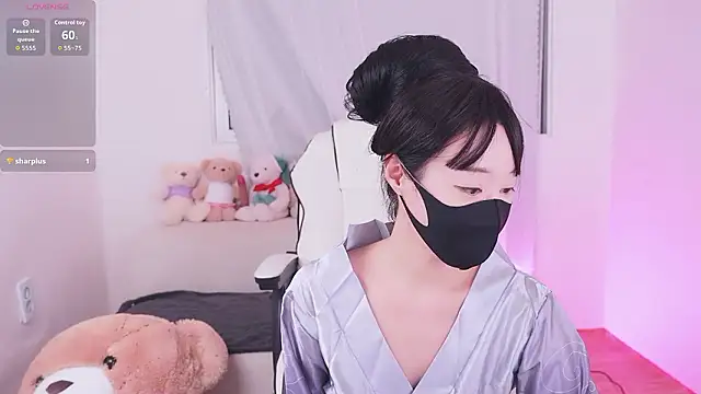 Snapshot of sexyjoy95 chatting on May 2026 10:44:02 AM sexyjoy95 online show from May 2026 10:44:02 AM
