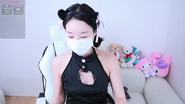 sexyjoy95 online show from March 2026 10:38:02 AM