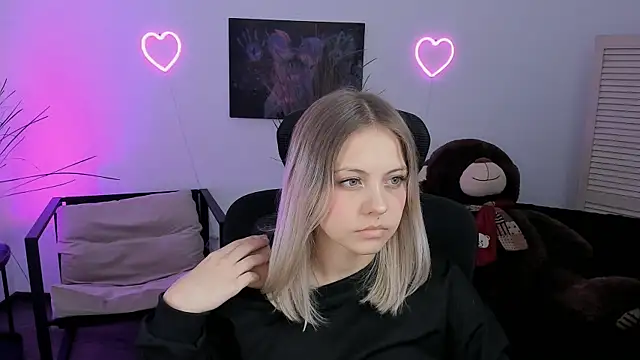 Snapshot of BlossomVibe chatting on April 2026 10:21:02 AM BlossomVibe online show from April 2026 10:21:02 AM