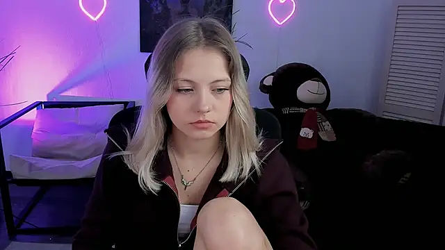 Snapshot of BlossomVibe chatting on April 2026 07:33:02 AM BlossomVibe online show from April 2026 07:33:02 AM