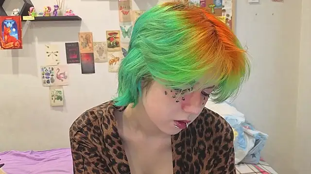 Snapshot of LittleKittenStar chatting on May 2026 02:23:01 PM LittleKittenStar online show from May 2026 02:23:01 PM