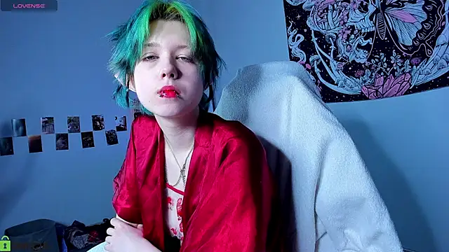LittleKittenStar online show from March 2026 03:07:01 AM