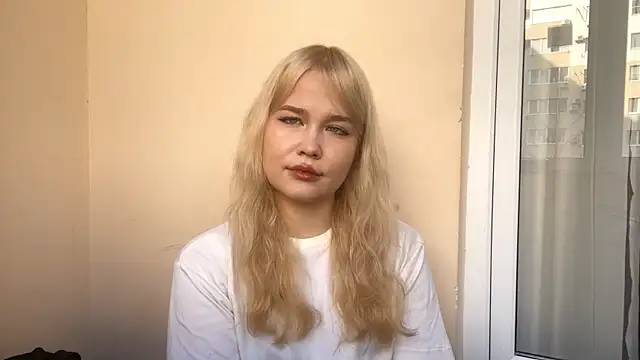 FreyaLoveLove online show from March 2026 12:51:02 PM