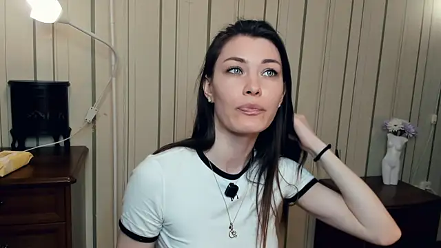 JulissaLipoma online show from April 2026 07:59:02 AM