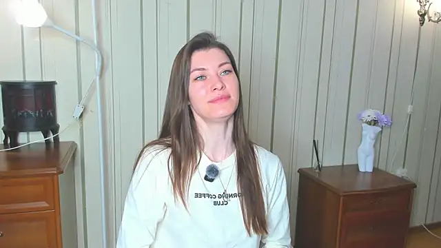 JulissaLipoma online show from April 2026 07:15:02 AM