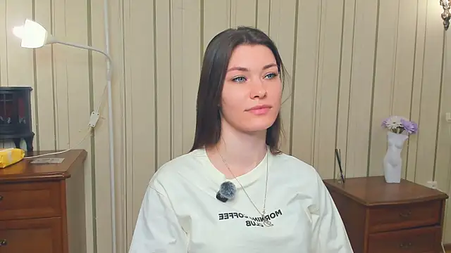 JulissaLipoma online show from March 2026 07:17:01 AM
