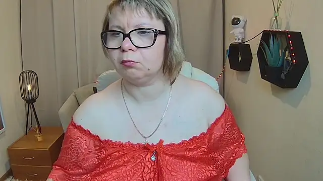 Snapshot of BonnnyBoobsy chatting on May 2026 12:20:01 PM BonnnyBoobsy online show from May 2026 12:20:01 PM