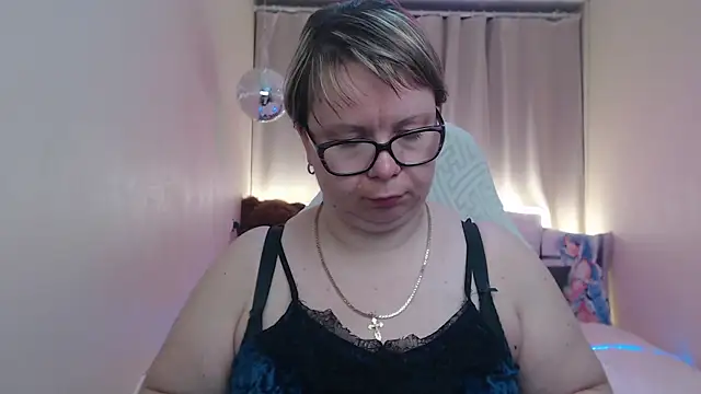 Snapshot of BonnnyBoobsy chatting on May 2026 01:57:16 AM BonnnyBoobsy online show from May 2026 01:57:16 AM