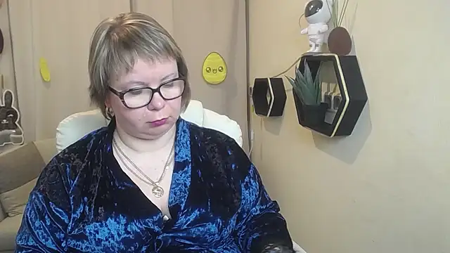 BonnnyBoobsy online show from April 2026 07:45:01 AM
