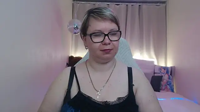 Snapshot of BonnnyBoobsy chatting on May 2026 06:28:02 PM BonnnyBoobsy online show from May 2026 06:28:02 PM