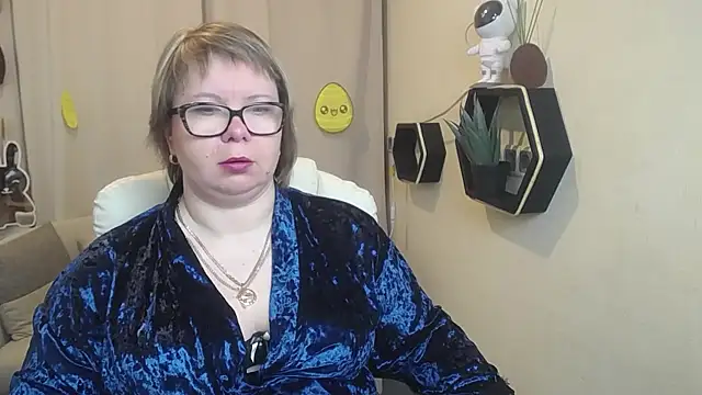 BonnnyBoobsy online show from April 2026 05:48:02 AM