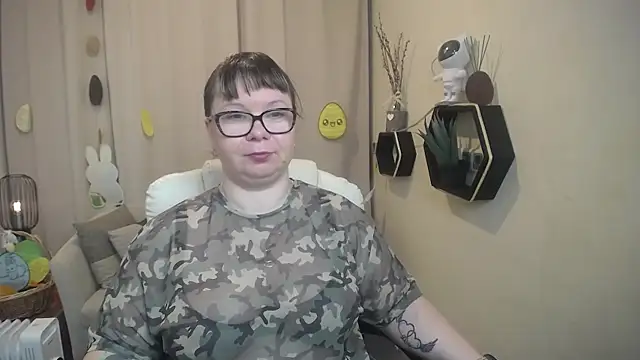 BonnnyBoobsy online show from April 2026 05:52:01 AM