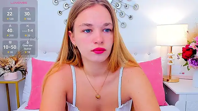 YangLola online show from May 2026 05:18:02 AM