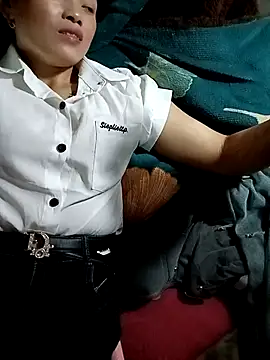 Eli18 online show from April 2026 03:24:02 AM