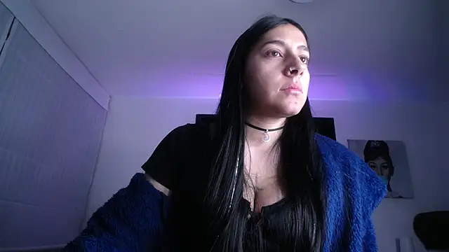 Melannyy V online show from April 2026 12:34:01 PM