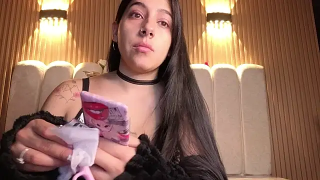 Snapshot of Melannyy_V chatting on March 2026 12:50:02 PM Melannyy V online show from March 2026 12:50:02 PM