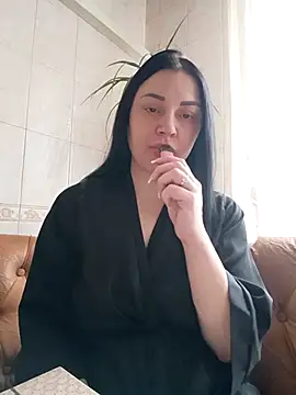 Elsie-Nora online show from March 2026 06:03:01 AM