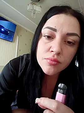 Elsie-Nora online show from March 2026 10:27:02 AM