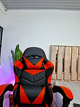Megan hugeboobs online show from April 2026 01:12:01 PM
