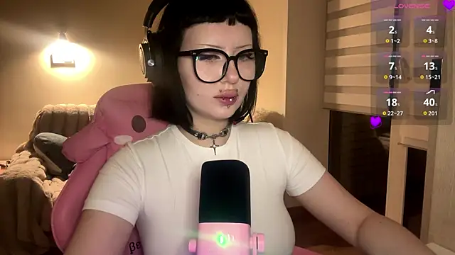 Snapshot of Setty_Asky chatting on May 2026 04:03:02 PM Setty Asky online show from May 2026 04:03:02 PM