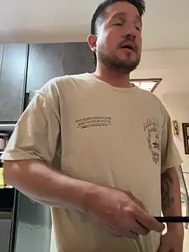 Snapshot of leonel37- chatting on March 2026 02:18:02 PM leonel37- online show from March 2026 02:18:02 PM