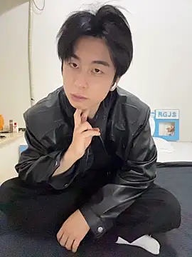 kissbaby-111 online show from June 2026 05:29:01 PM