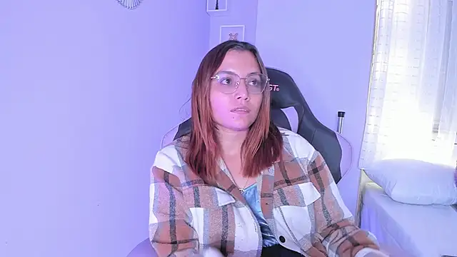 Snapshot of Littletammy4u chatting on March 2026 04:13:01 AM Littletammy4u online show from March 2026 04:13:01 AM