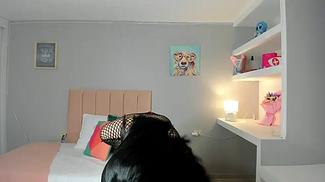 Snapshot of Violetta_keller chatting on June 2026 01:12:01 PM Violetta keller online show from June 2026 01:12:01 PM