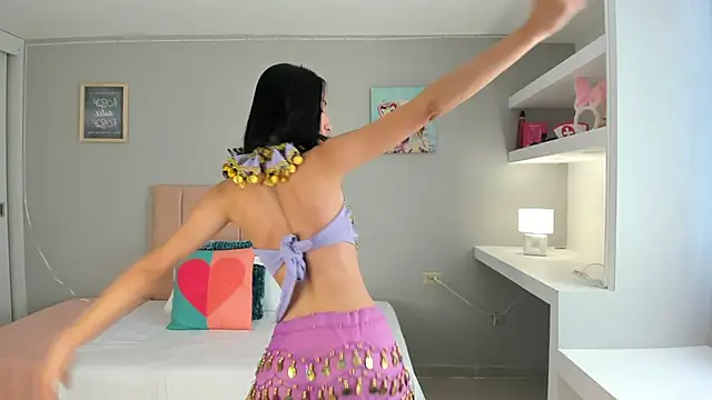 Snapshot of Violetta_keller chatting on May 2026 12:52:01 PM Violetta keller online show from May 2026 12:52:01 PM