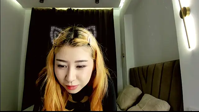 gigi meii online show from March 2026 01:22:02 PM