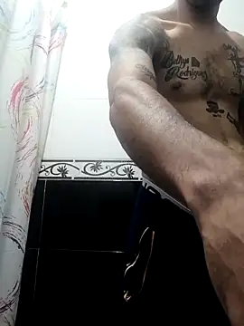 Dereckrose23 online show from May 2026 05:23:01 AM