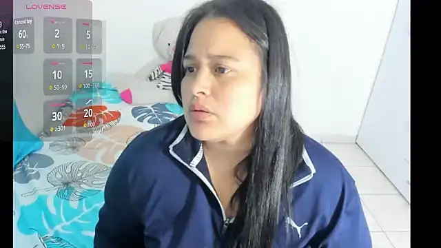 Snapshot of Atenea_19_ chatting on June 2026 01:04:01 AM Atenea 19 online show from June 2026 01:04:01 AM