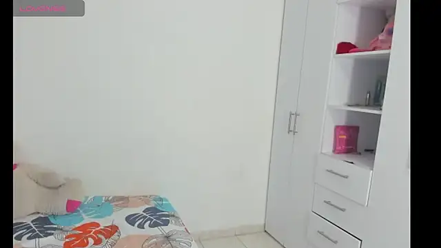 Snapshot of Atenea_19_ chatting on June 2026 10:15:02 AM Atenea 19 online show from June 2026 10:15:02 AM