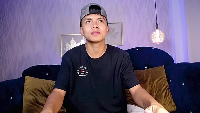 thiagosterling online show from May 2026 10:25:01 PM