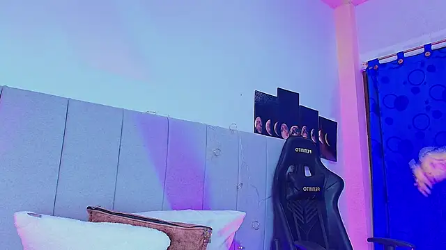 Snapshot of LiiaaGenner chatting on March 2026 06:52:01 PM LiiaaGenner online show from March 2026 06:52:01 PM