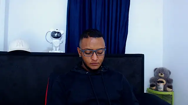 MascTyler online show from April 2026 11:12:01 PM