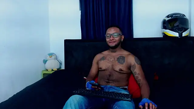 MascTyler online show from April 2026 01:09:02 AM