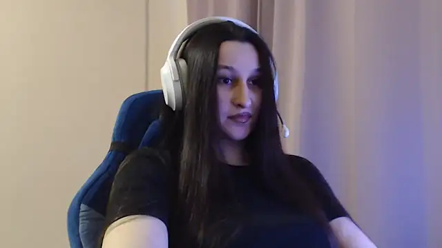 RiffedEye online show from April 2026 02:08:01 PM