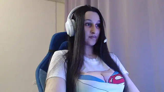 RiffedEye online show from April 2026 07:58:02 PM