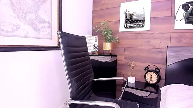 Shaarlott online show from March 2026 12:16:02 PM