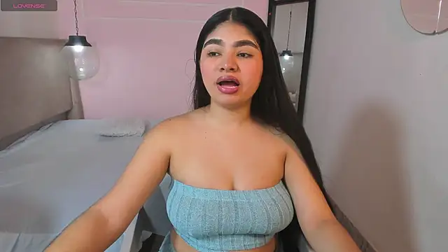 MilaHeat1 online show from May 2026 07:41:01 PM