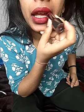 Ishika baby  online show from April 2026 01:02:01 PM