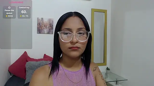 Rubi Diamond  online show from March 2026 10:21:01 PM