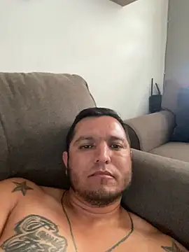 HOTB0Y18 online show from April 2026 09:32:02 PM