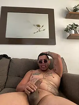 HOTB0Y18 online show from March 2026 07:23:02 PM