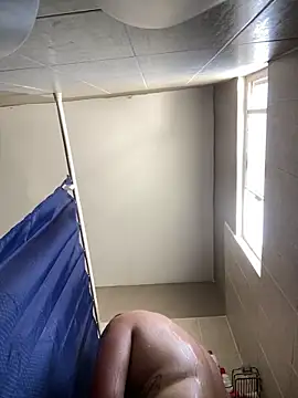 HOTB0Y18 online show from April 2026 08:43:01 PM