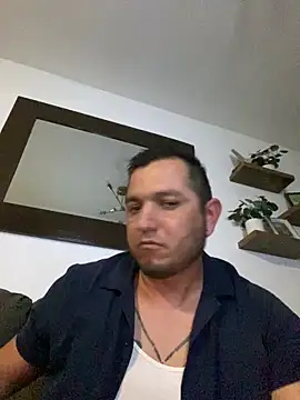 Snapshot of HOTB0Y18 chatting on April 2026 07:26:01 AM HOTB0Y18 online show from April 2026 07:26:01 AM